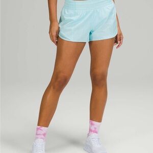 Lululemon Hotty Hot Shorts High Rise 2.5" in Blue Heather